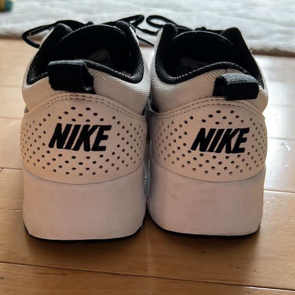 Nike Air Max Thea - gently worn, great condition - Picture 4 of 5
